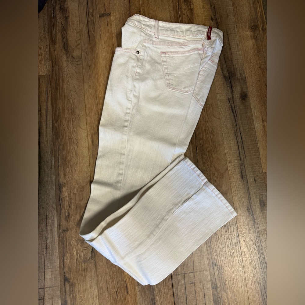 Elegant Cream Flare Jeans